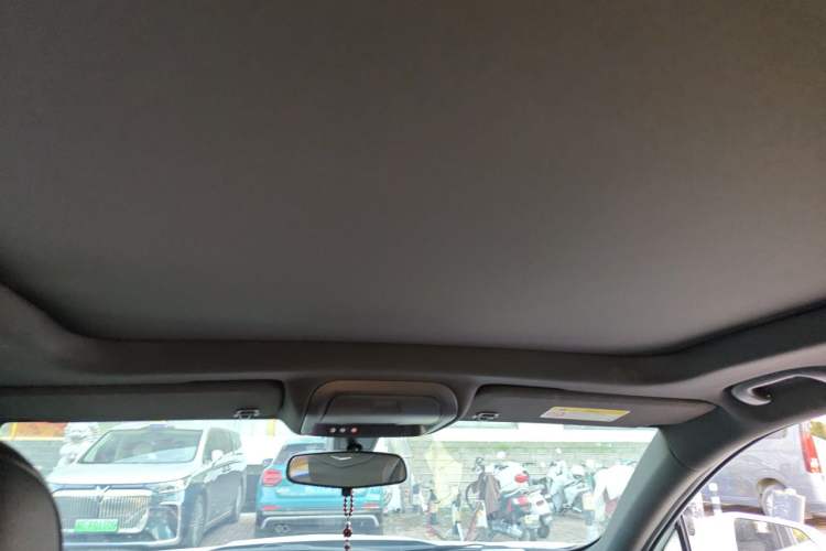 Used Cadillac XT4 2022 28T Two-Wheel Drive Fashion Edition Headliner