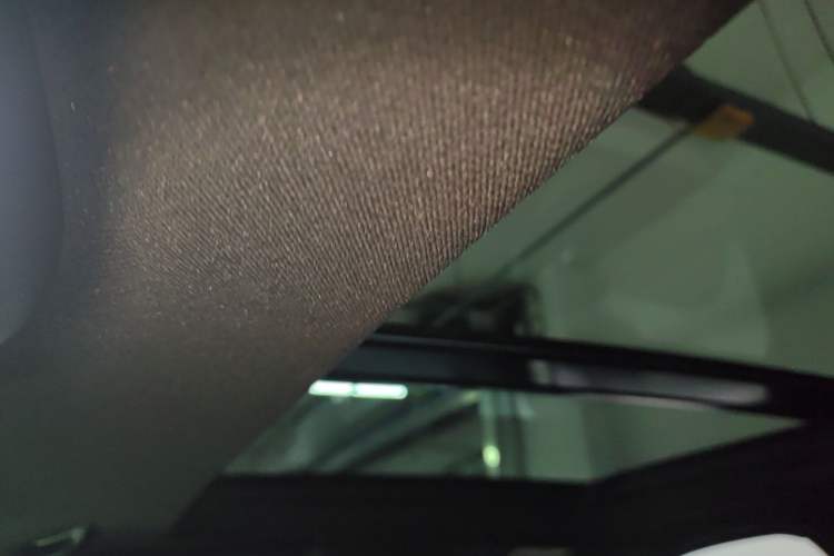 Used Cadillac XT4 2022 28T Four-Wheel Drive Prestige Version Headliner