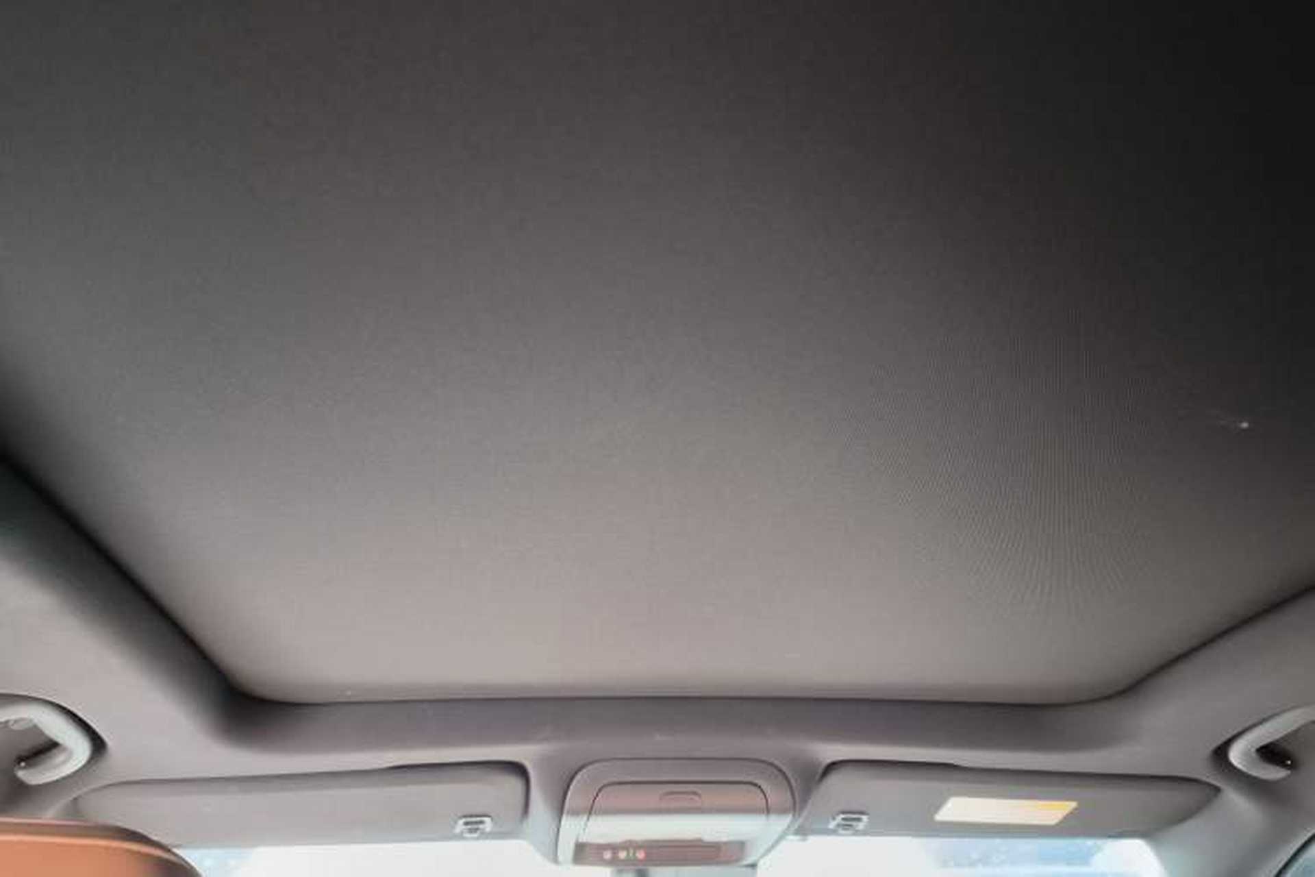 Used Cadillac XT4 2022 28T Two-Wheel Drive Prestige Version Headliner