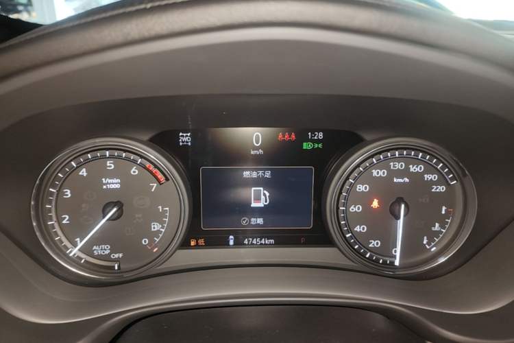 Used Cadillac XT4 2022 28T Four-Wheel Drive Platinum Edition Instrument Cluster