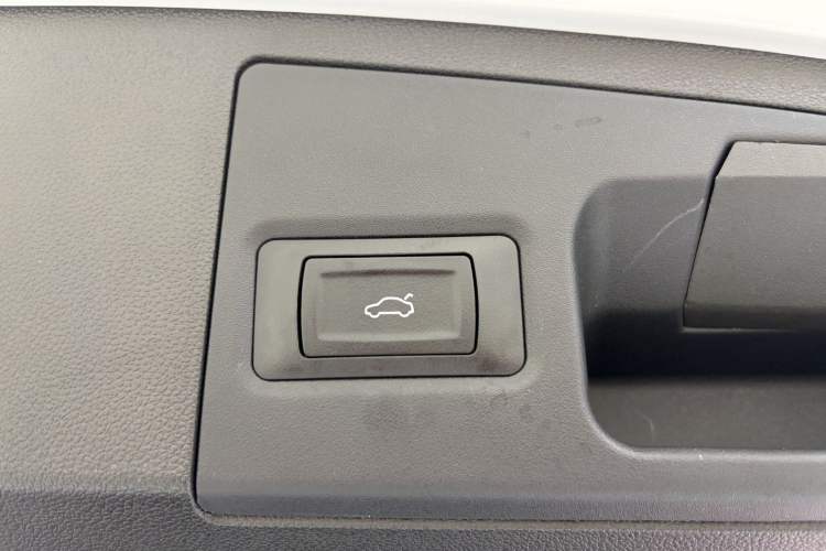 Used Cadillac XT4 2022 28T Two-Wheel Drive Fashion Edition Interior 1
