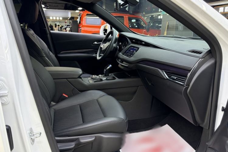 Used Cadillac XT4 2022 28T Two-Wheel Drive Fashion Edition Interior 12