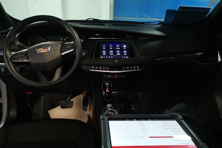Used Cadillac XT4 2022 28T Two-Wheel Drive Fashion Edition Interior 2
