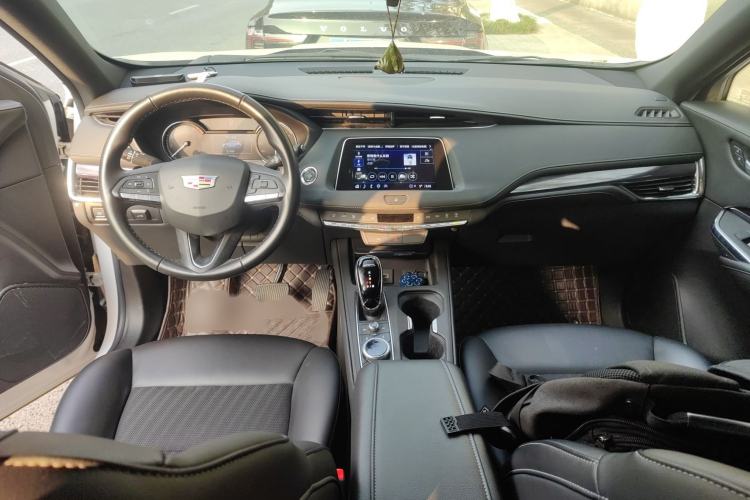 Used Cadillac XT4 2022 28T Two-Wheel Drive Fashion Edition Interior 2