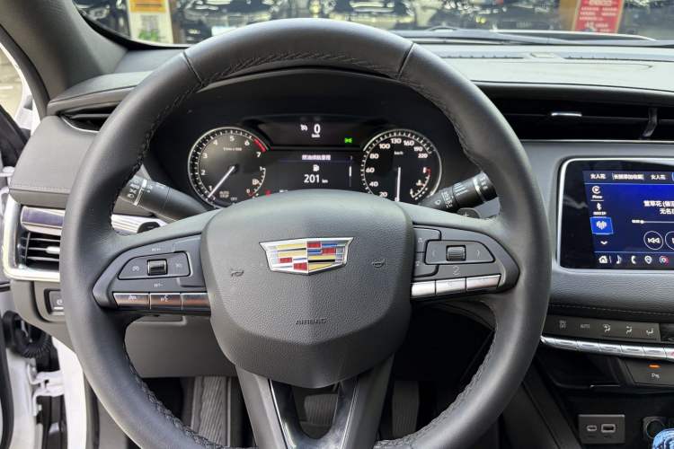 Used Cadillac XT4 2022 28T Two-Wheel Drive Fashion Edition Interior 3