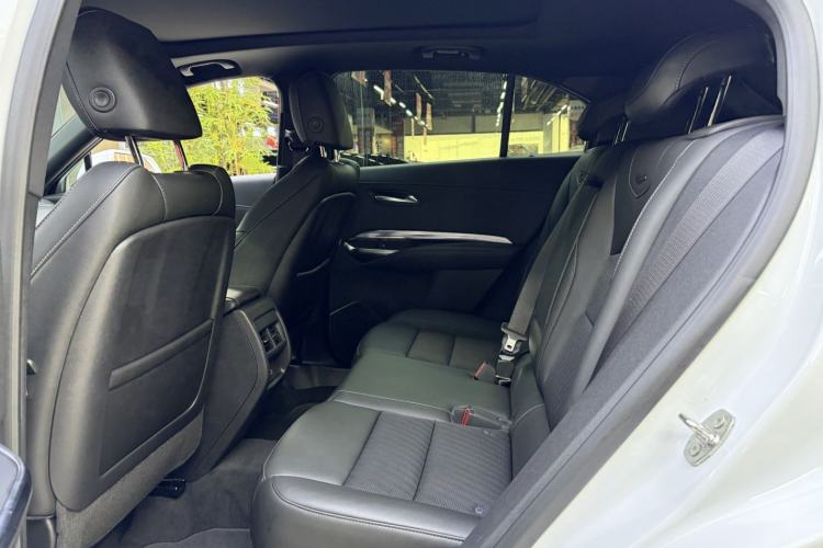 Used Cadillac XT4 2022 28T Two-Wheel Drive Fashion Edition Interior 7