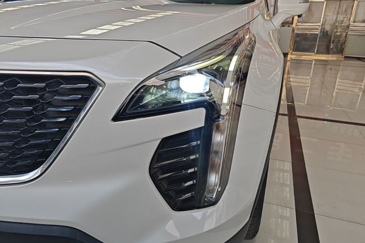 Used Cadillac XT4 2022 28T Two-Wheel Drive Fashion Edition Left Front Headlight