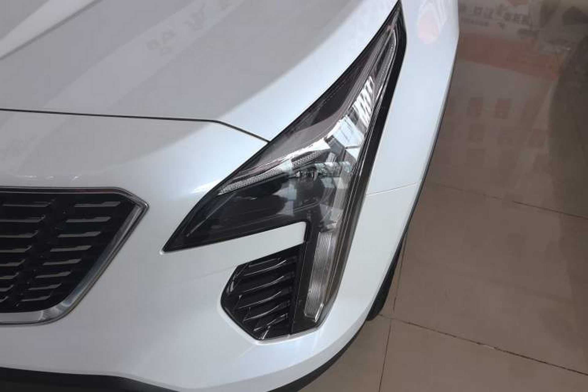 Used Cadillac XT4 2022 28T Two-Wheel Drive Fashion Edition Left Front Headlight