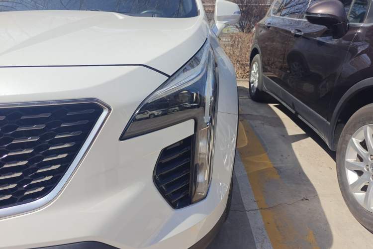 Used Cadillac XT4 2022 28T Two-Wheel Drive Fashion Edition Left Front Headlight