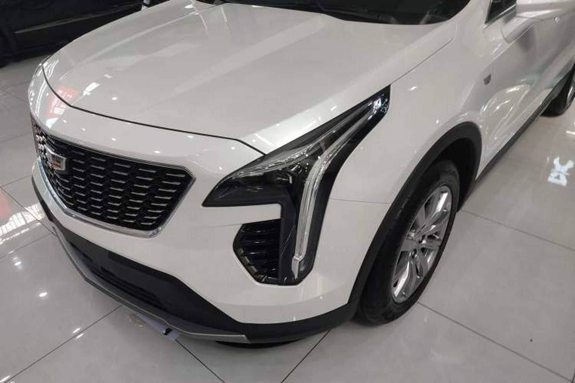 Used Cadillac XT4 2022 28T Two-Wheel-Drive Luxury Version Left Front Headlight