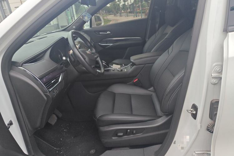 Used Cadillac XT4 2022 28T Two-Wheel Drive Fashion Edition Left Front Seat