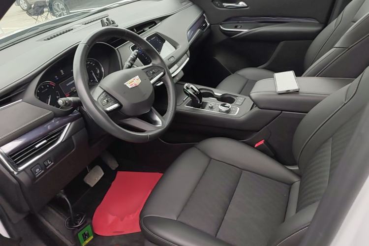 Used Cadillac XT4 2022 28T Two-Wheel Drive Fashion Edition Left Front Seat