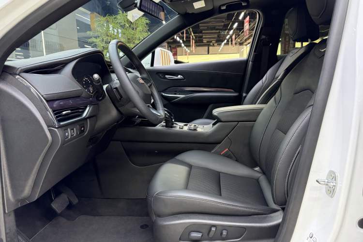 Used Cadillac XT4 2022 28T Two-Wheel Drive Fashion Edition Left Front Seat