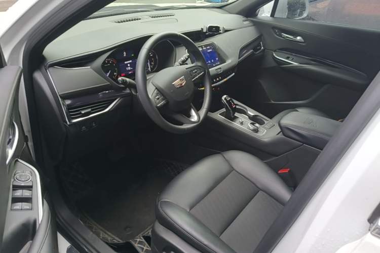Used Cadillac XT4 2022 28T Two-Wheel Drive Fashion Edition Left Front Seat