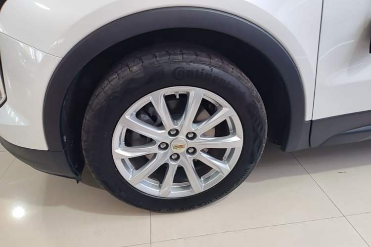 Used Cadillac XT4 2022 28T Two-Wheel Drive Fashion Edition Left Front Wheel Hub