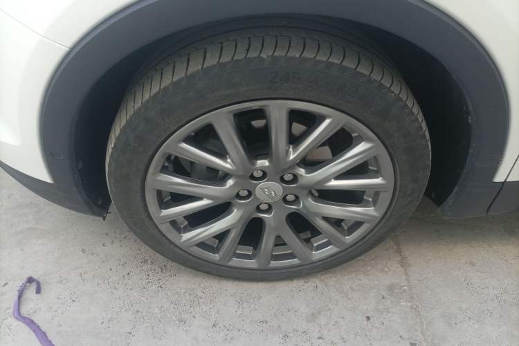 Used Cadillac XT4 2022 28T Four-Wheel Drive Platinum Edition Left Front Wheel Hub