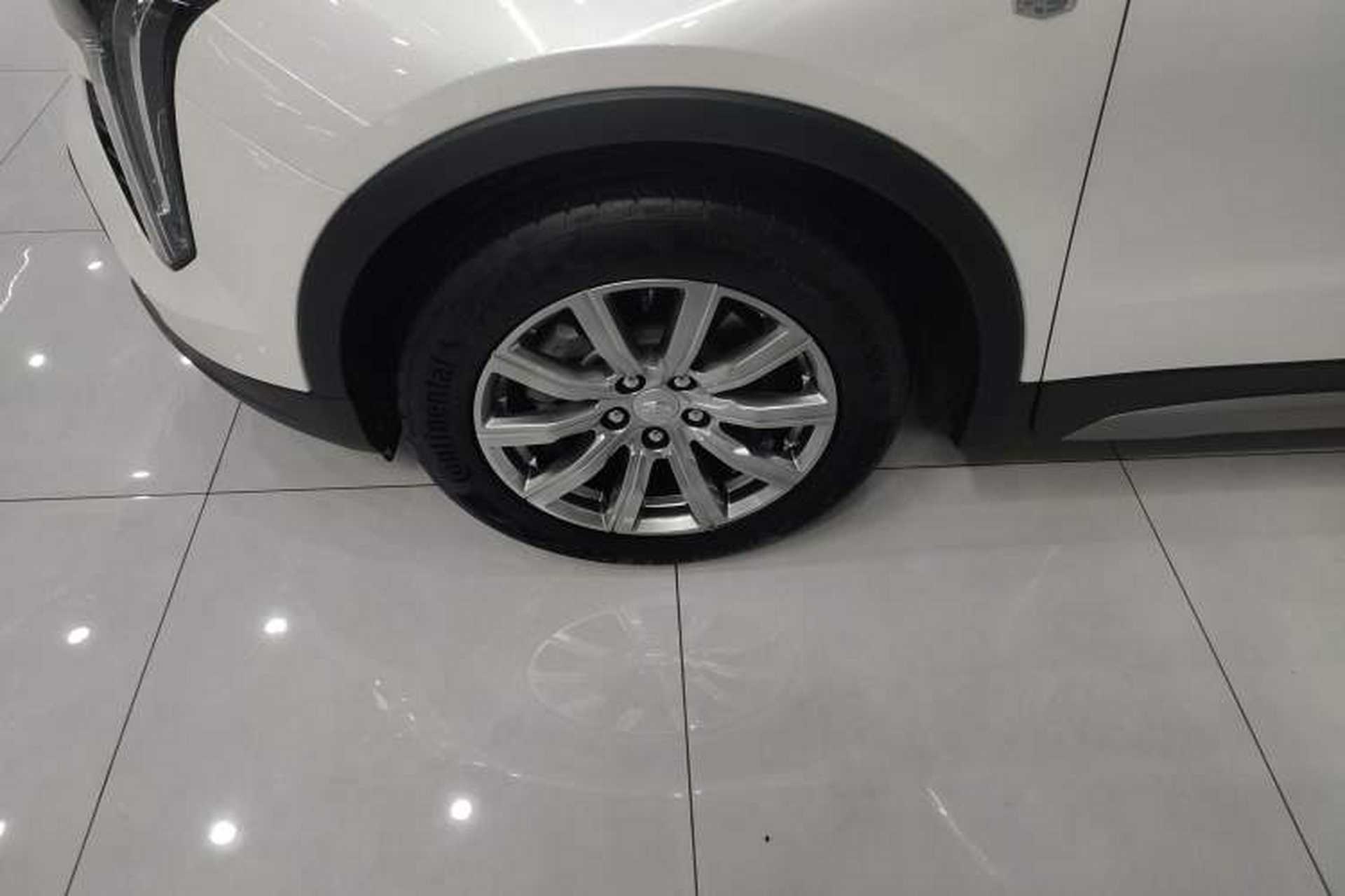 Used Cadillac XT4 2022 28T Two-Wheel-Drive Luxury Version Left Front Wheel Hub