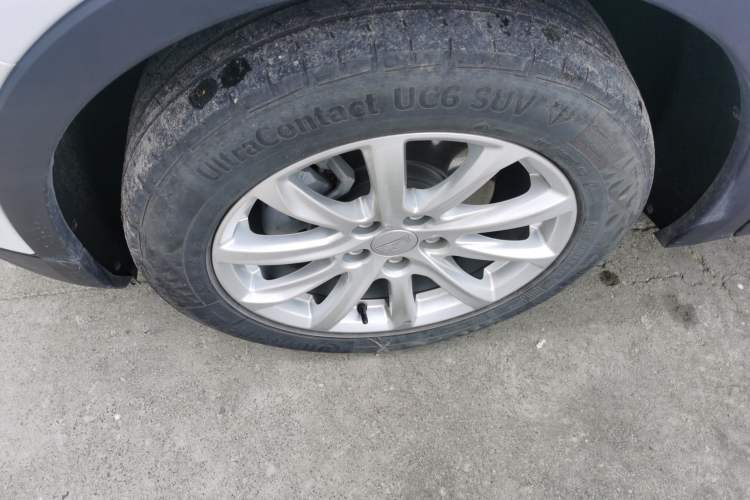 Used Cadillac XT4 2022 28T Two-Wheel Drive Fashion Edition Left Front Wheel Hub