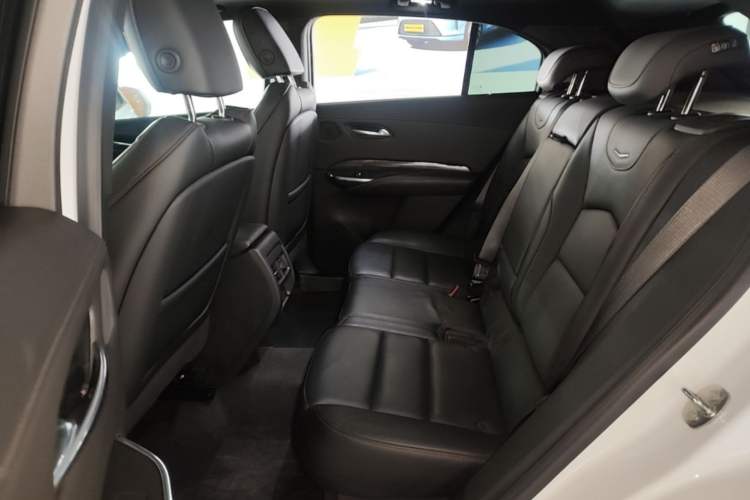 Used Cadillac XT4 2022 28T Four-Wheel Drive Platinum Edition Left Rear Seat