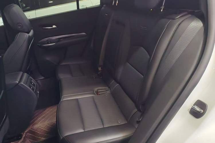 Used Cadillac XT4 2022 28T Two-Wheel Drive Fashion Edition Left Rear Seat