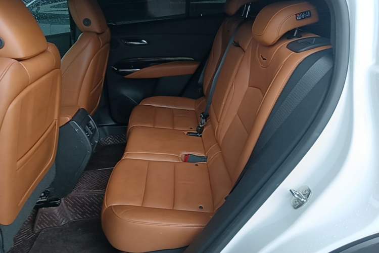 Used Cadillac XT4 2022 28T Two-Wheel Drive Prestige Version Left Rear Seat