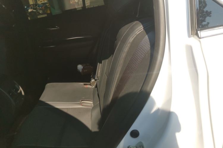 Used Cadillac XT4 2022 28T Two-Wheel Drive Fashion Edition Left Rear Seat