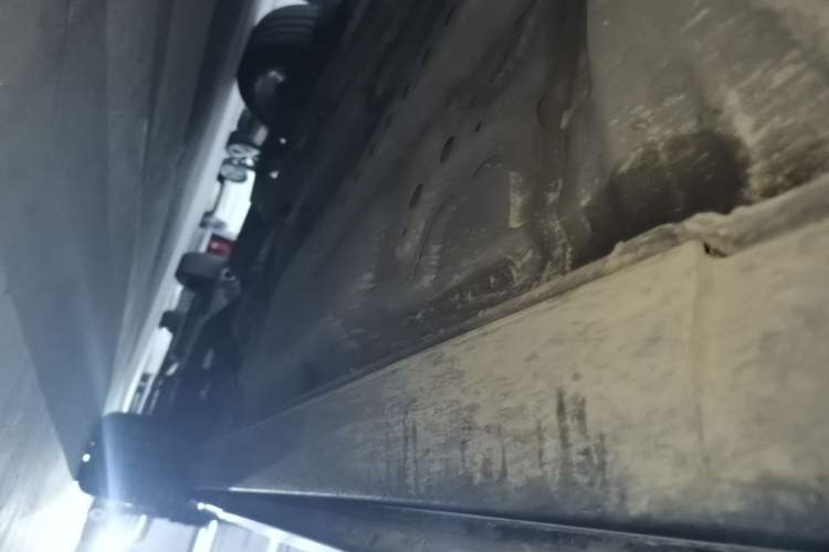 Used Cadillac XT4 2022 28T Four-Wheel Drive Prestige Version Left Side Sill