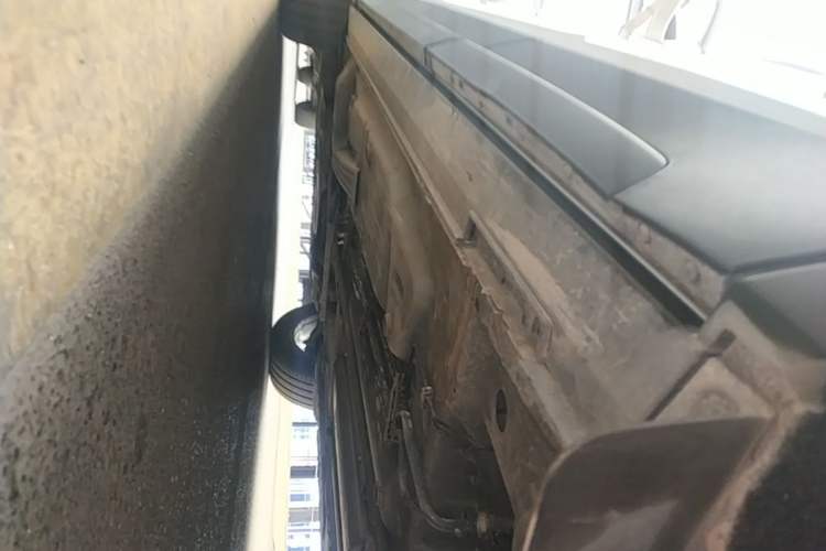Used Cadillac XT4 2022 28T Two-Wheel Drive Fashion Edition Left Side Sill