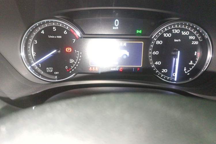 Used Cadillac XT4 2022 28T Two-Wheel Drive Fashion Edition Odometer Close Up