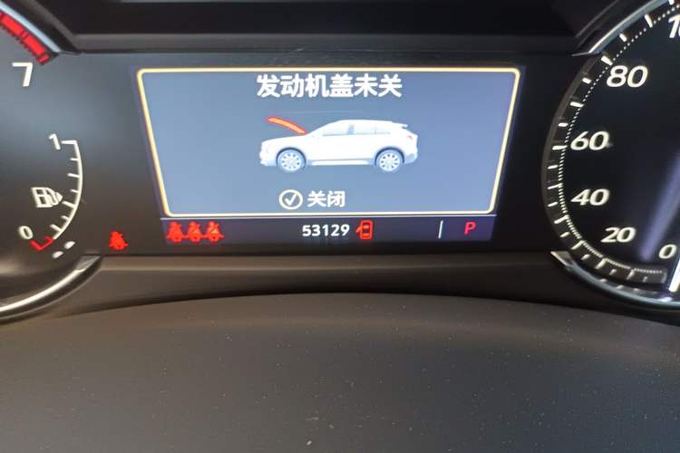 Used Cadillac XT4 2022 28T Two-Wheel Drive Fashion Edition Odometer Close Up