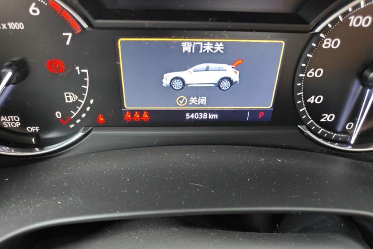 Used Cadillac XT4 2022 28T Two-Wheel Drive Prestige Version Odometer Close Up