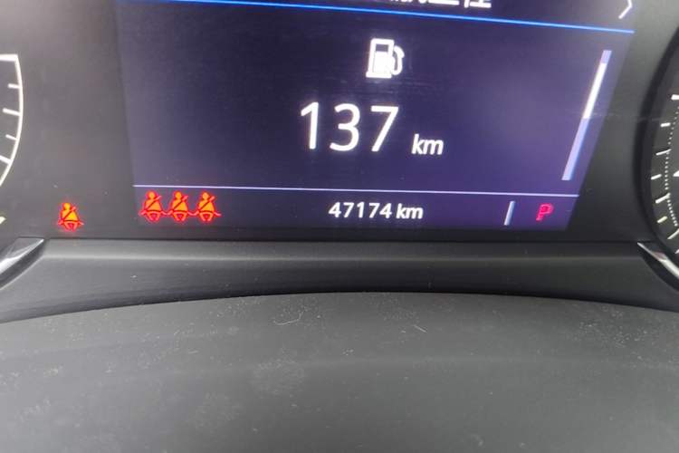 Used Cadillac XT4 2022 28T Two-Wheel Drive Fashion Edition Odometer Close Up