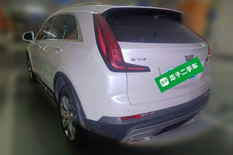 Used Cadillac XT4 2022 28T Two-Wheel-Drive Luxury Version Rear Left 45 Deg