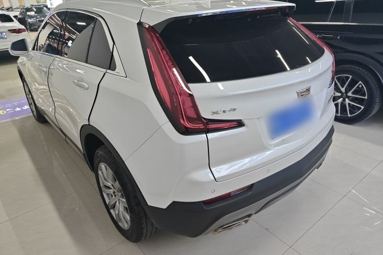 Used Cadillac XT4 2022 28T Two-Wheel-Drive Luxury Version Rear Left 45 Deg