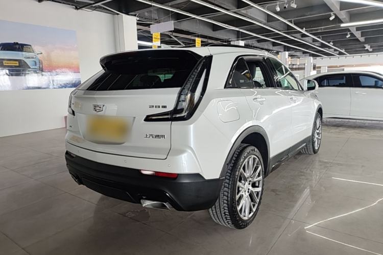 Used Cadillac XT4 2022 28T Four-Wheel Drive Platinum Edition Rear Right 45 Deg