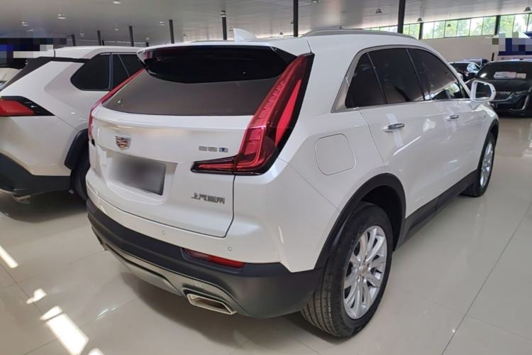 Used Cadillac XT4 2022 28T Two-Wheel Drive Fashion Edition Rear Right 45 Deg