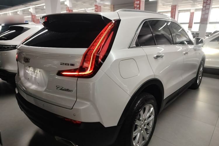 Used Cadillac XT4 2022 28T Two-Wheel Drive Fashion Edition Rear Right 45 Deg