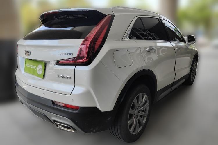 Used Cadillac XT4 2022 28T Two-Wheel-Drive Luxury Version Rear Right 45 Deg