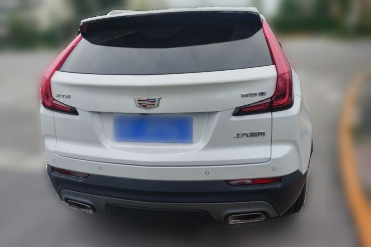 Used Cadillac XT4 2022 28T Two-Wheel-Drive Luxury Version Rear