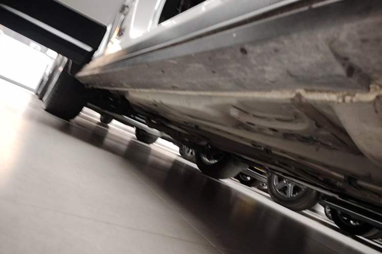 Used Cadillac XT4 2022 28T Two-Wheel Drive Fashion Edition Right Side Sill