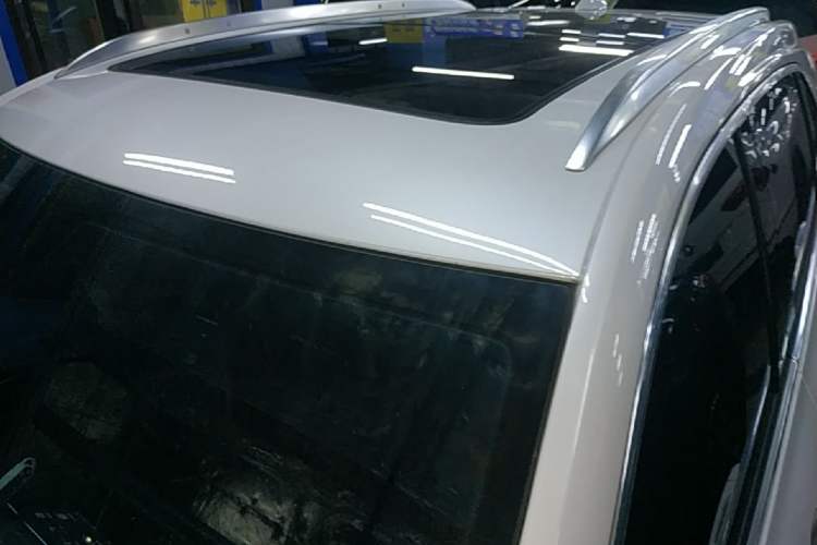 Used Cadillac XT4 2022 28T Two-Wheel-Drive Luxury Version Roof