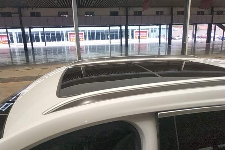 Used Cadillac XT4 2022 28T Two-Wheel Drive Fashion Edition Roof