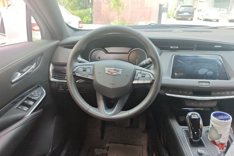 Used Cadillac XT4 2022 28T Two-Wheel Drive Fashion Edition Steering Wheel