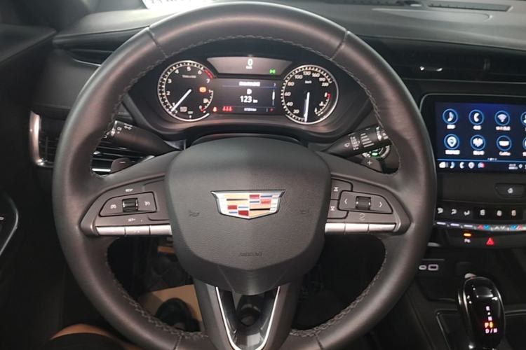 Used Cadillac XT4 2022 28T Two-Wheel Drive Fashion Edition Steering Wheel
