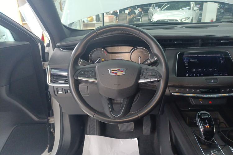 Used Cadillac XT4 2022 28T Two-Wheel Drive Fashion Edition Steering Wheel