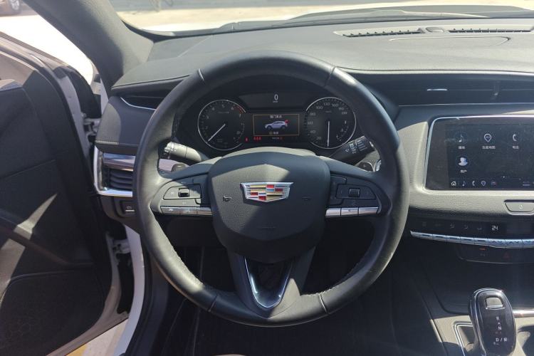 Used Cadillac XT4 2022 28T Two-Wheel Drive Fashion Edition Steering Wheel
