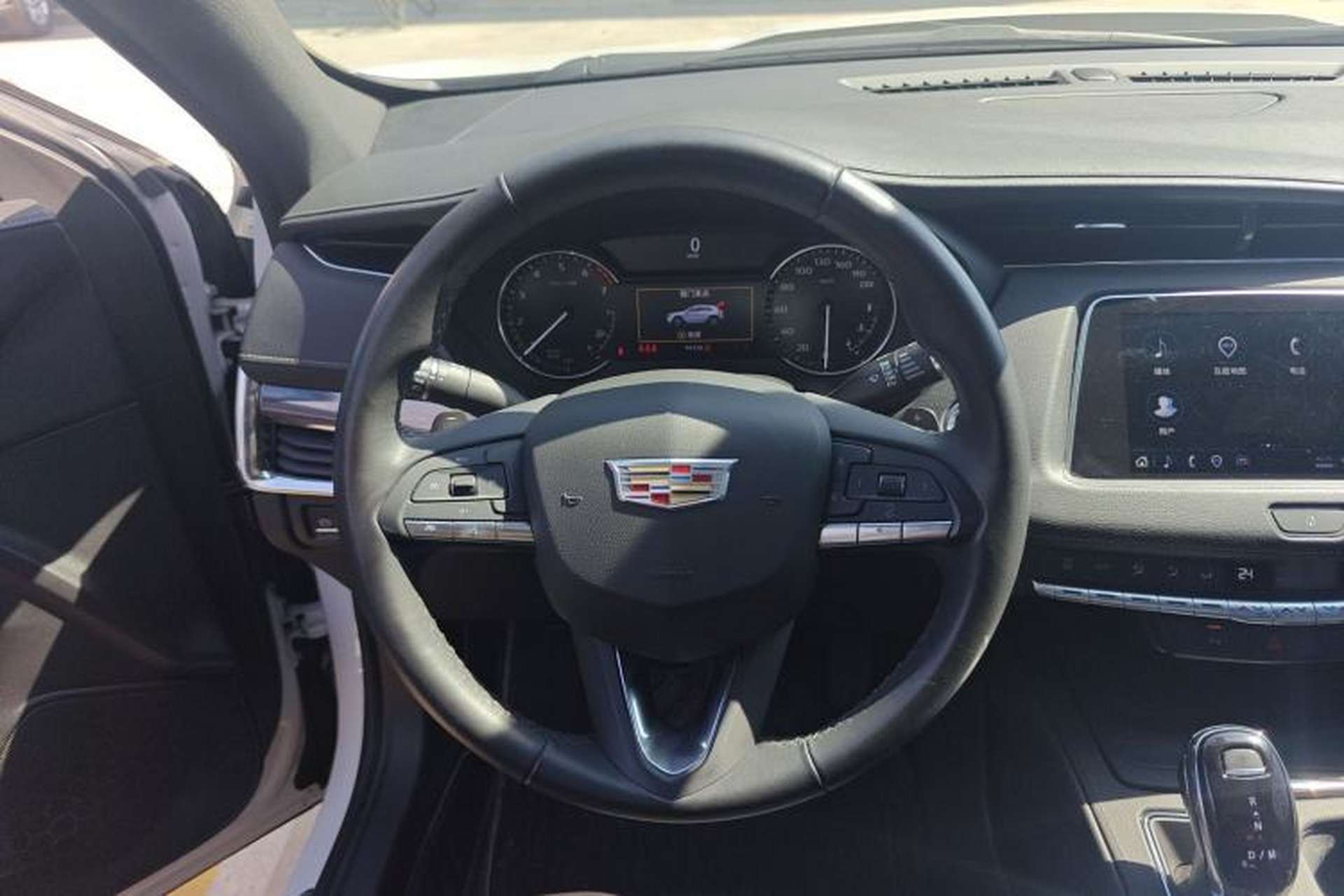 Used Cadillac XT4 2022 28T Two-Wheel Drive Fashion Edition Steering Wheel