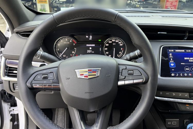 Used Cadillac XT4 2022 28T Two-Wheel Drive Fashion Edition Steering Wheel