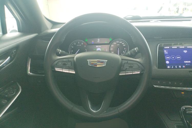 Used Cadillac XT4 2022 28T Two-Wheel Drive Fashion Edition Steering Wheel