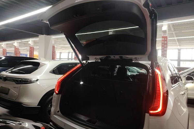 Used Cadillac XT4 2022 28T Two-Wheel Drive Fashion Edition Trunk